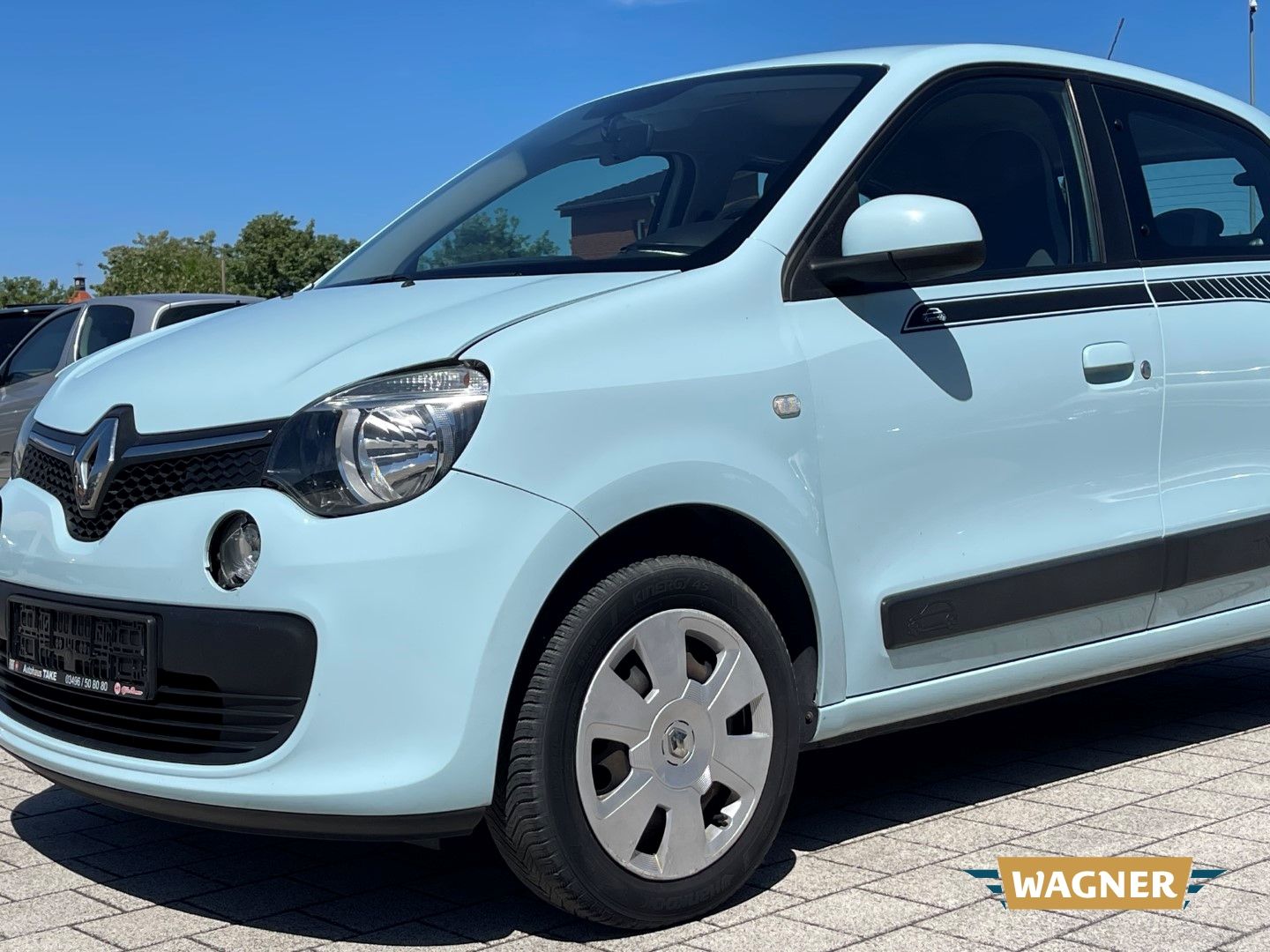 Fahrzeugabbildung Renault Twingo Dynamique leichter Frontschaden