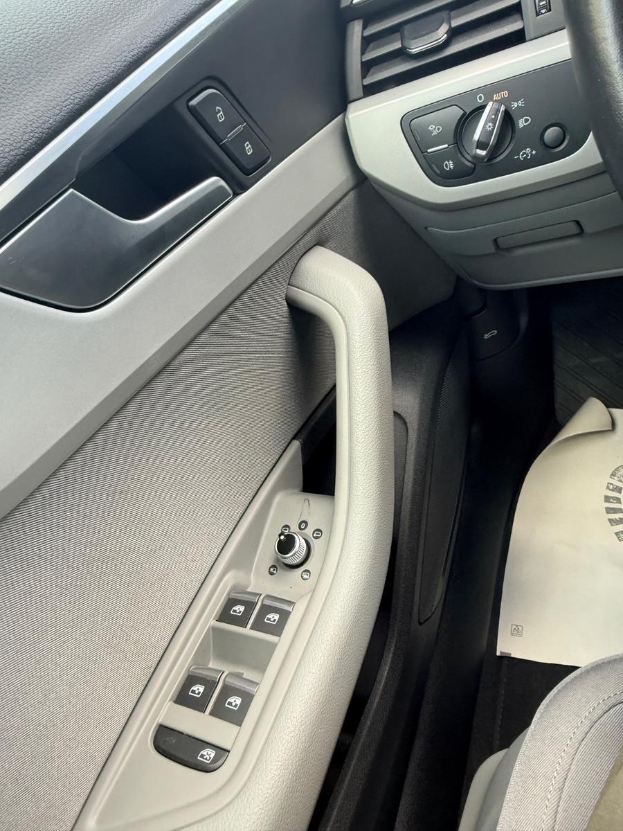 Audi A4 Avant 35 TFSI,Navi,LED,PDC v&h