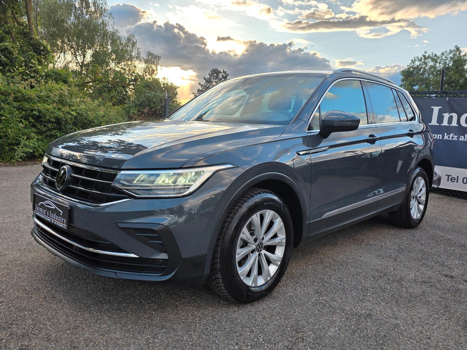 Volkswagen Tiguan 2.0 TDI Automatik Navigation ACC Life Top