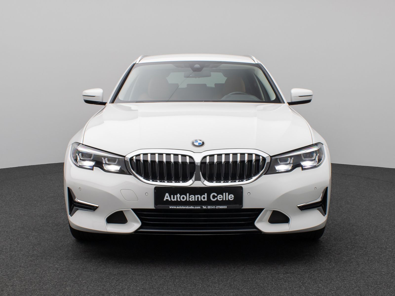 Fahrzeugabbildung BMW 320d  Luxury Line DAB HiFi PDC LED Alarm Sport