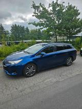 Toyota Avensis Touring Sports 1.8 VVT-i - Toyota Avensis: Von Privat