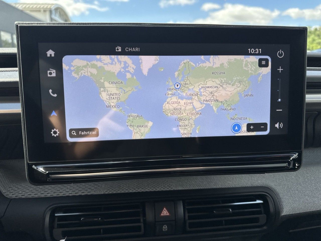 Fahrzeugabbildung Citroën C3 Hybrid 110 Doppelkupplung 6-Gang Max - mit KI generiert/bearbeitet