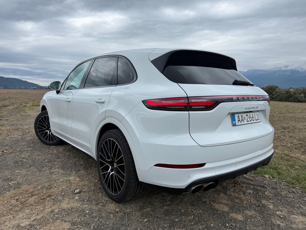 Image of Porsche Cayenne