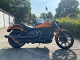 Kawasaki VN 900 Custom  - KAWASAKI HAMBURG