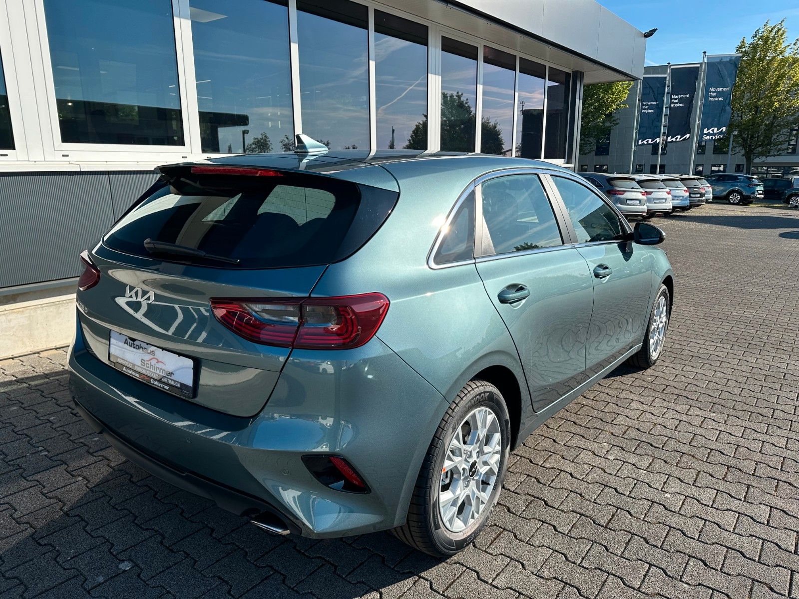 Fahrzeugabbildung Kia cee'd / Ceed 1.0 T-GDI Ultimate Edition MT
