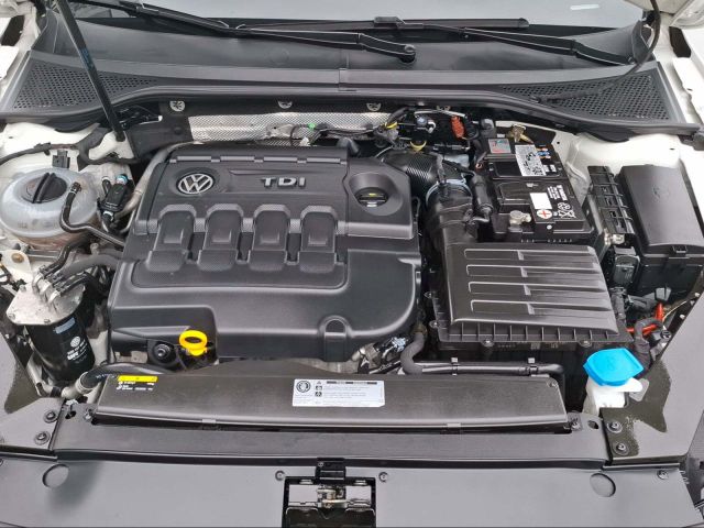 PASSAT VARIANT 2.0 TDI DSG HIGHLINE ACC+LED+SHZ