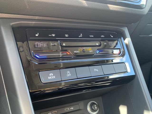 Touran Move 1.5 TSI Navi ACC Apple CarPlay