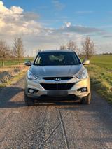 Hyundai ix35 2.0 CRDi, (4WD), Automatik. - Hyundai ix35 in Halle