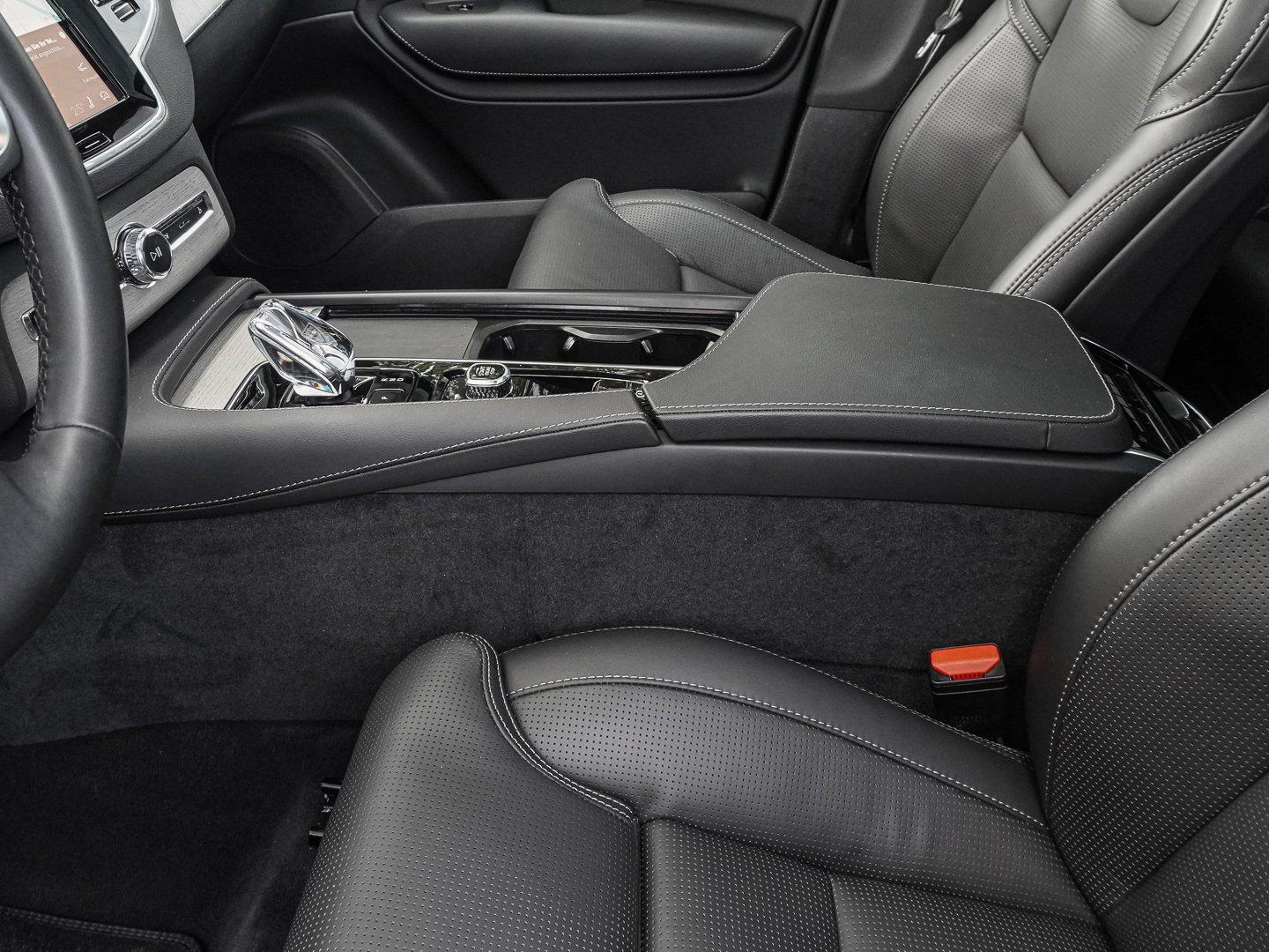 Volvo XC90 T8 AWD Plus Dark Plug-in Hybrid NAPPA PANO