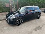 MINI Cooper SE MINI Yours Trim aus Erstbesitz - MINI Cooper SE von privat
