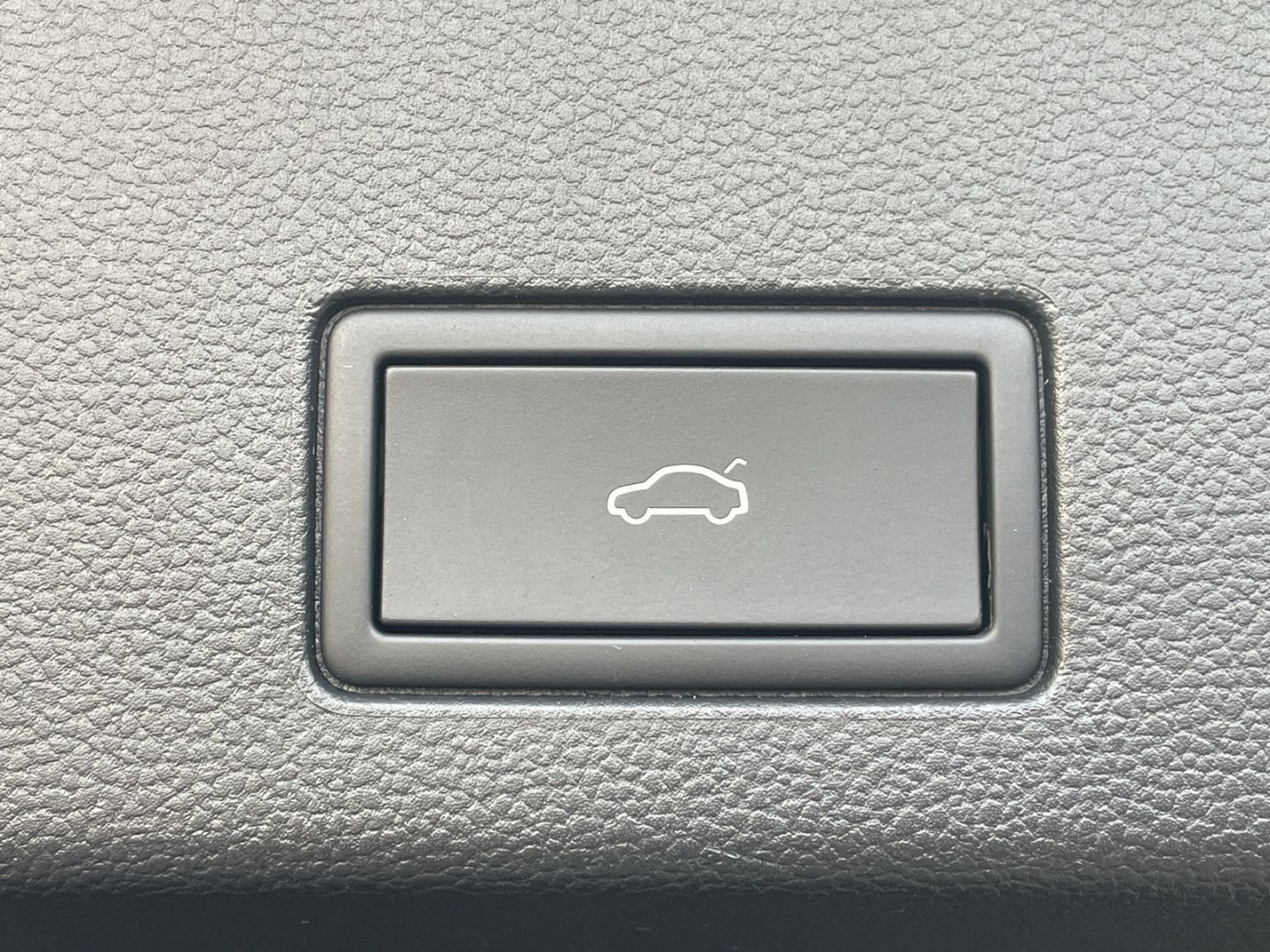 Golf Variant VIII 2.0 TDI DSG R-Line AHK/Kamera/