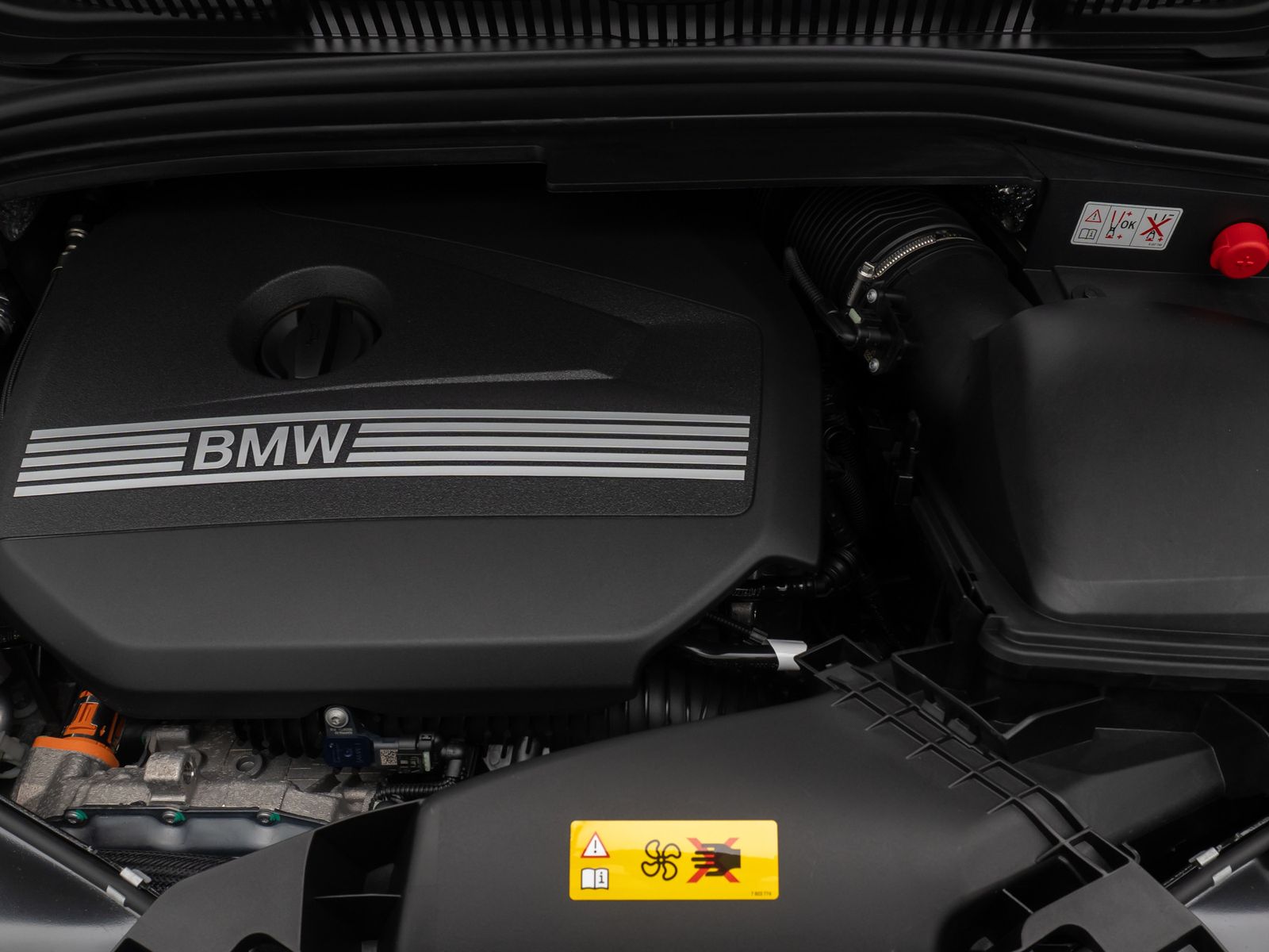 Fahrzeugabbildung BMW 225 Active Tourer xD DAB Kamera Panorama Parkass