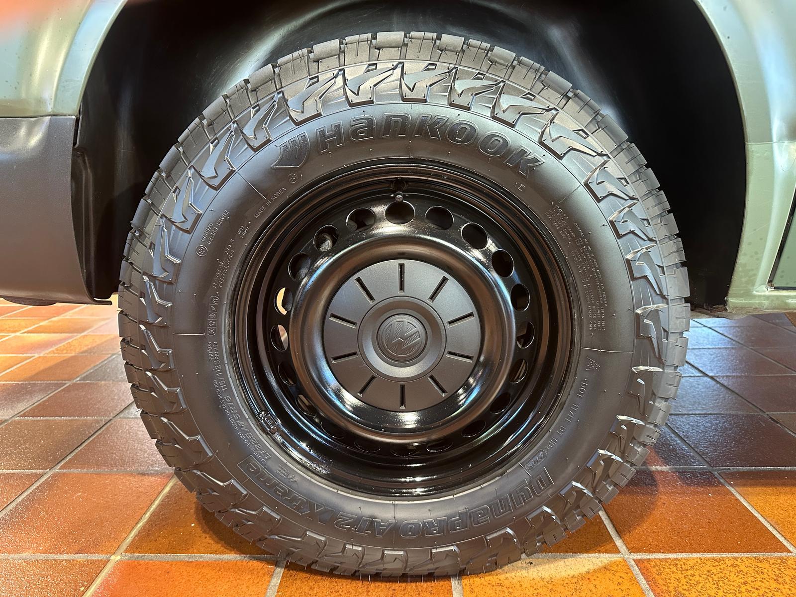 Volkswagen T5 WIDDER 4MOTION KURZ SEIKEL ROCKTON BUNDESWEHR