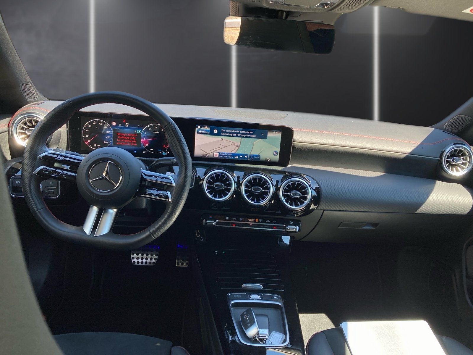 Fahrzeugabbildung Mercedes-Benz CLA 180 SB AMG Line*LED*Kamera*CarPlay*18"*Easy*