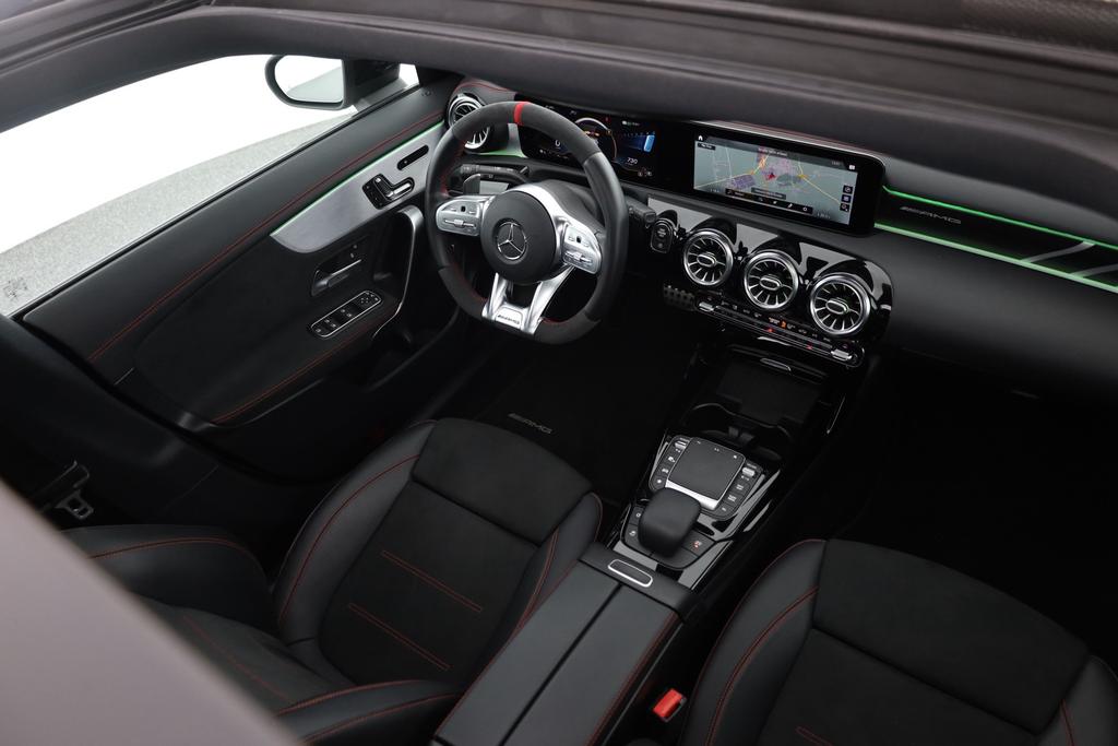 Mercedes-Benz CLA 45 AMG Shooting Brake