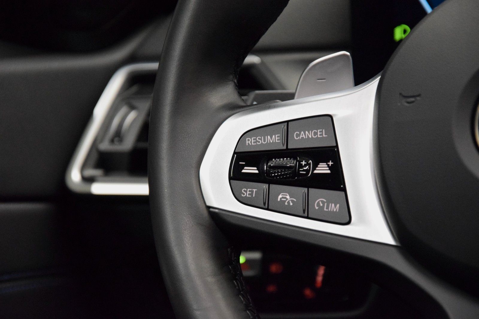 Fahrzeugabbildung BMW 318 i Touring M Sport ACC Pano AHK Memory Kamera