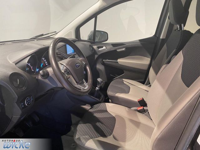 Tourneo Courier 1.0 Titanium KLIMA RÜCKFAHRKAME