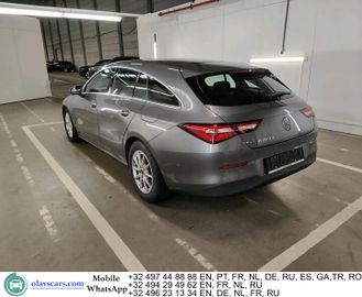 Mercedes CLA 180 Shooting Brake - 3