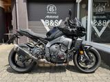 Yamaha MT-10 MT10 Akrapovic LED 1 Hand - Yamaha Motorräder in Frankfurt