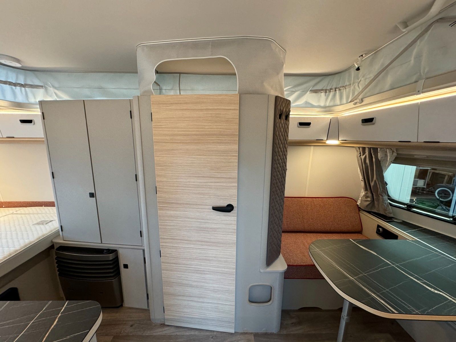 Fahrzeugabbildung HYMER / ERIBA / HYMERCAR Eriba Touring 530 - 8.629€ SPAREN