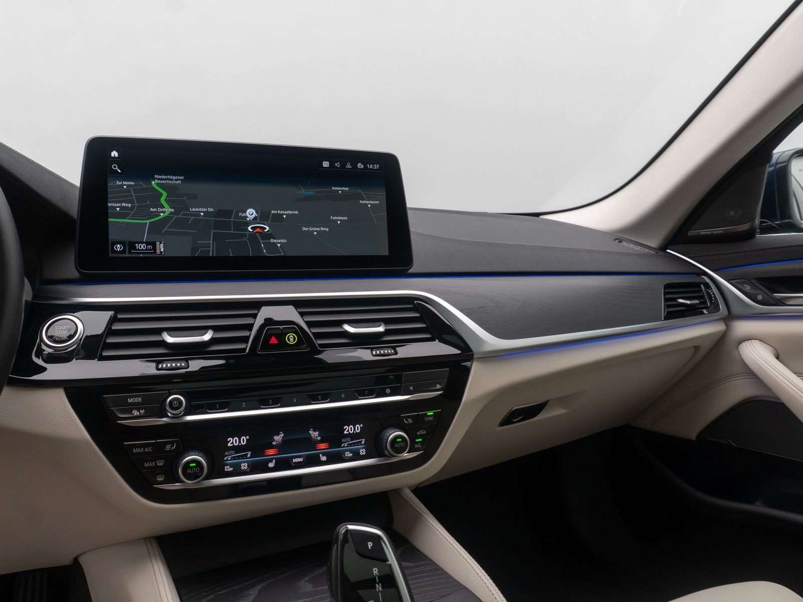 Fahrzeugabbildung BMW 530d xD Luxury Line ACC H/K AHK Panorama HUD 19"