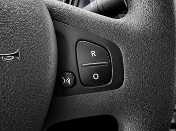 Opel Vivaro - 11