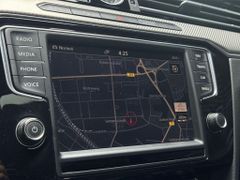 VW Passat Highline RLine Leder Pano 190 R-Line