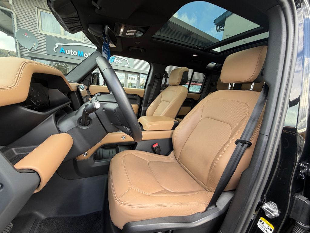 LAND-ROVER Defender 2024