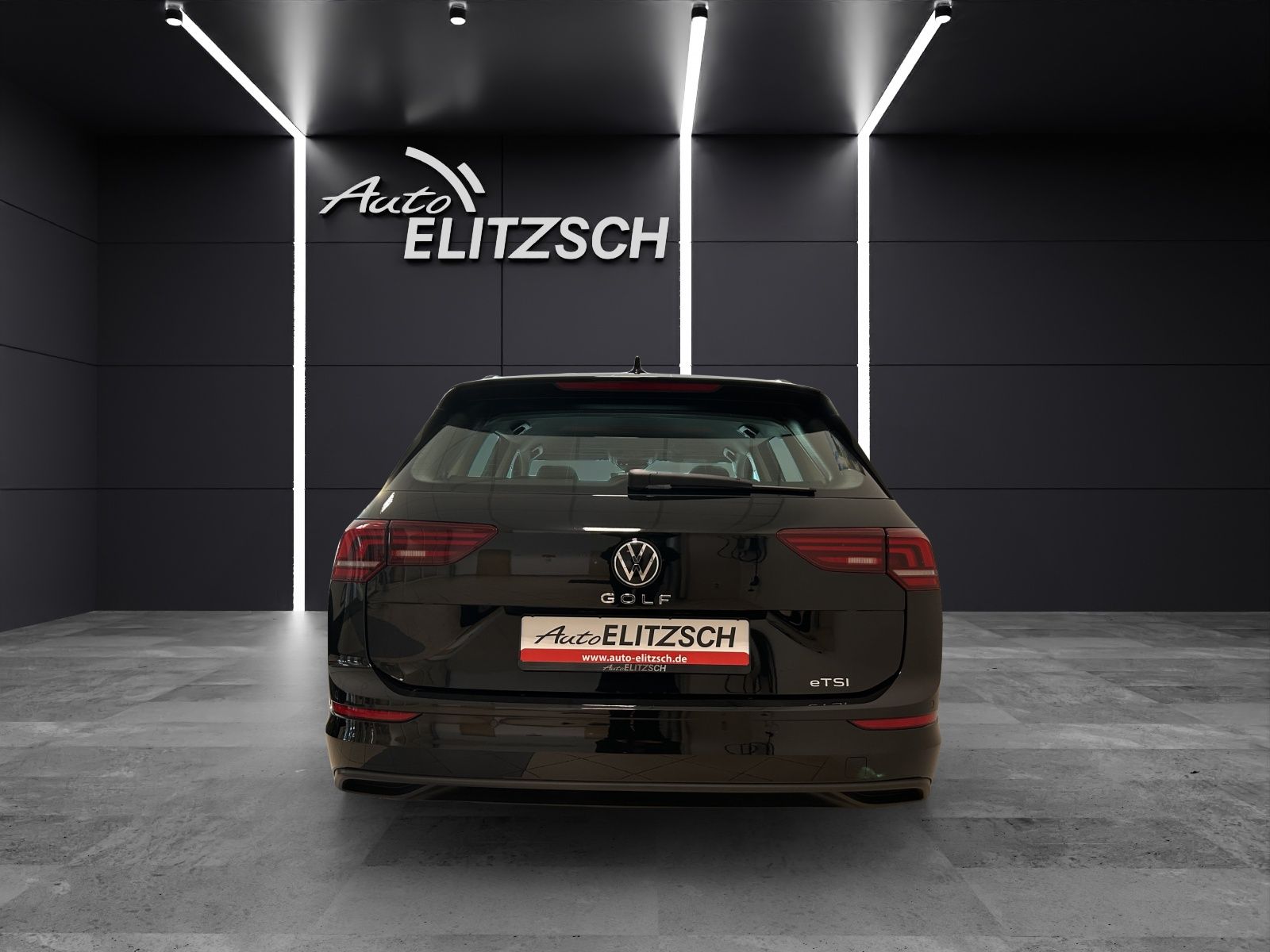 Fahrzeugabbildung Volkswagen Golf VIII Variant eTSI Life DSG LED Navi AID HUD