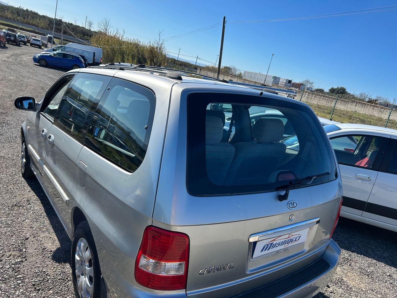 Kia Carnival 2006 — photo 5
