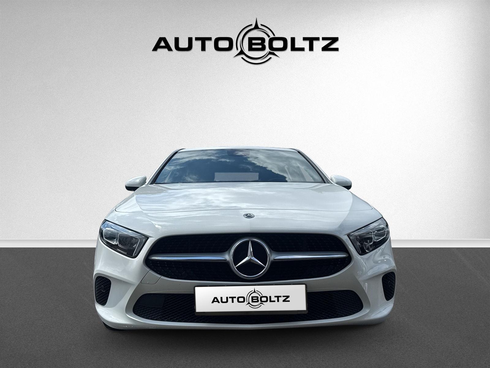Mercedes-Benz A 180 Progressive LED HP Park Paket Business