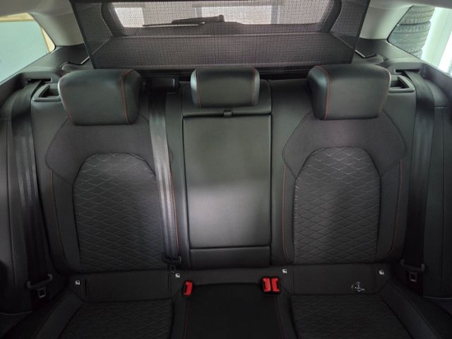 Leon Sportstourer FR 1.5 TSI DSG LED NAV ACC KAM
