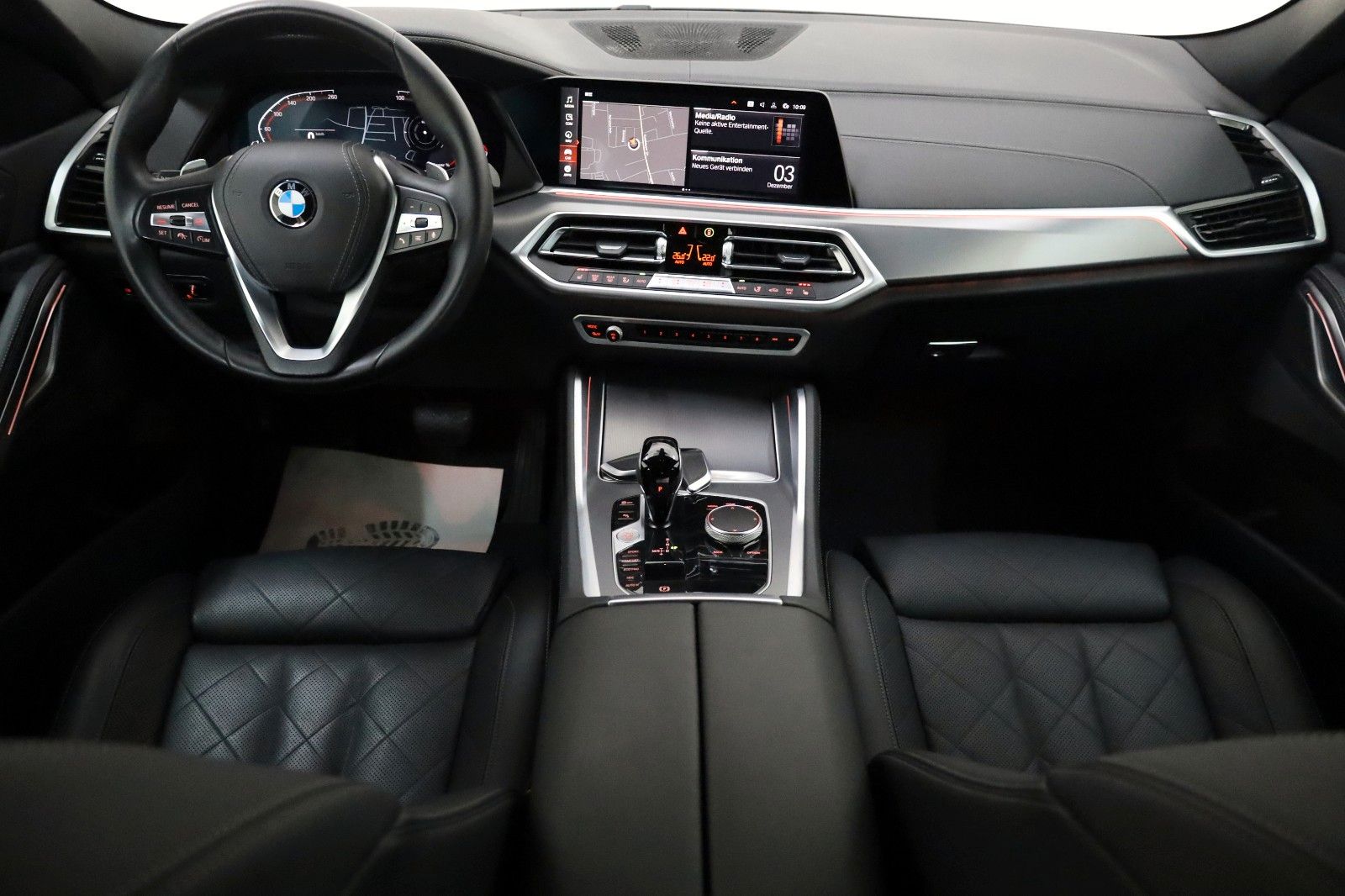 Fahrzeugabbildung BMW X6 xDrive 30d Leder,Navi,Laser,HUD,PanDach,ParkP