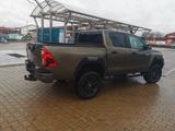Toyota Hilux  Invicible 2.8 D - Toyota Hilux: 2 8