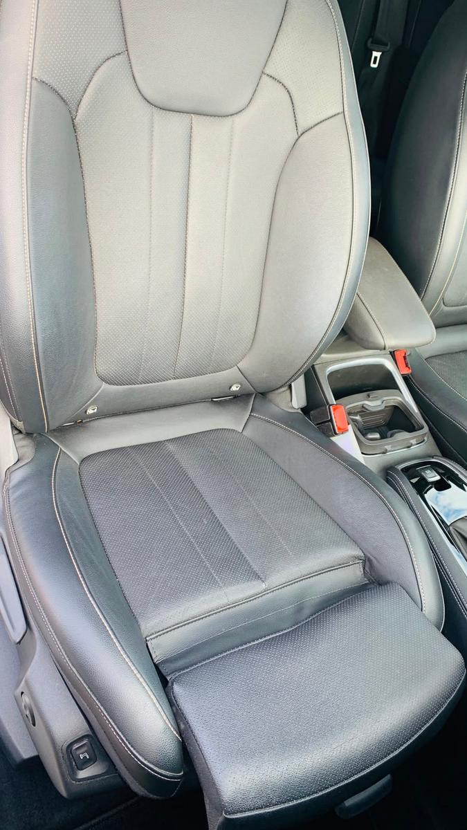 Opel Grandland Leder Navi AHK Sitzbelüft. LED