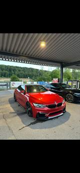BMW M4 Coupé M4 - rote BMW M4