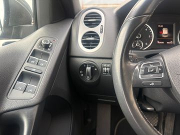 Volkswagen Tiguan - 9