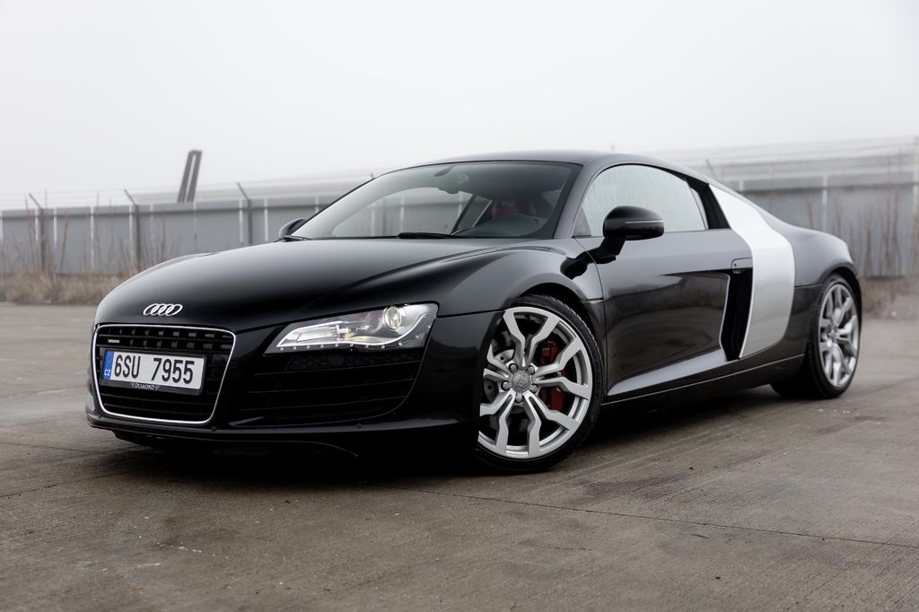 Audi R8