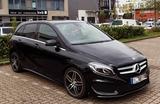 Mercedes-Benz B 250 AMG LINE Panorama Vollleder 18 Zoll  - Mercedes-Benz B 250 von privat