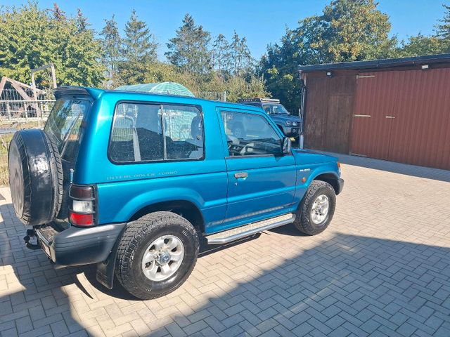 Mitsubishi Pajero v20 44 Jagd und Forst