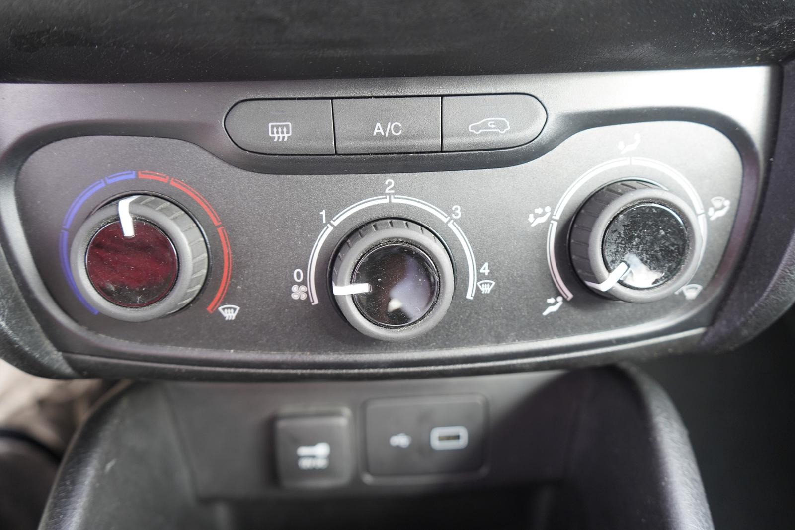 Fiat Tipo 1.4 Lounge PDC Klima USB AUX Bluetooth, миниатюра 20