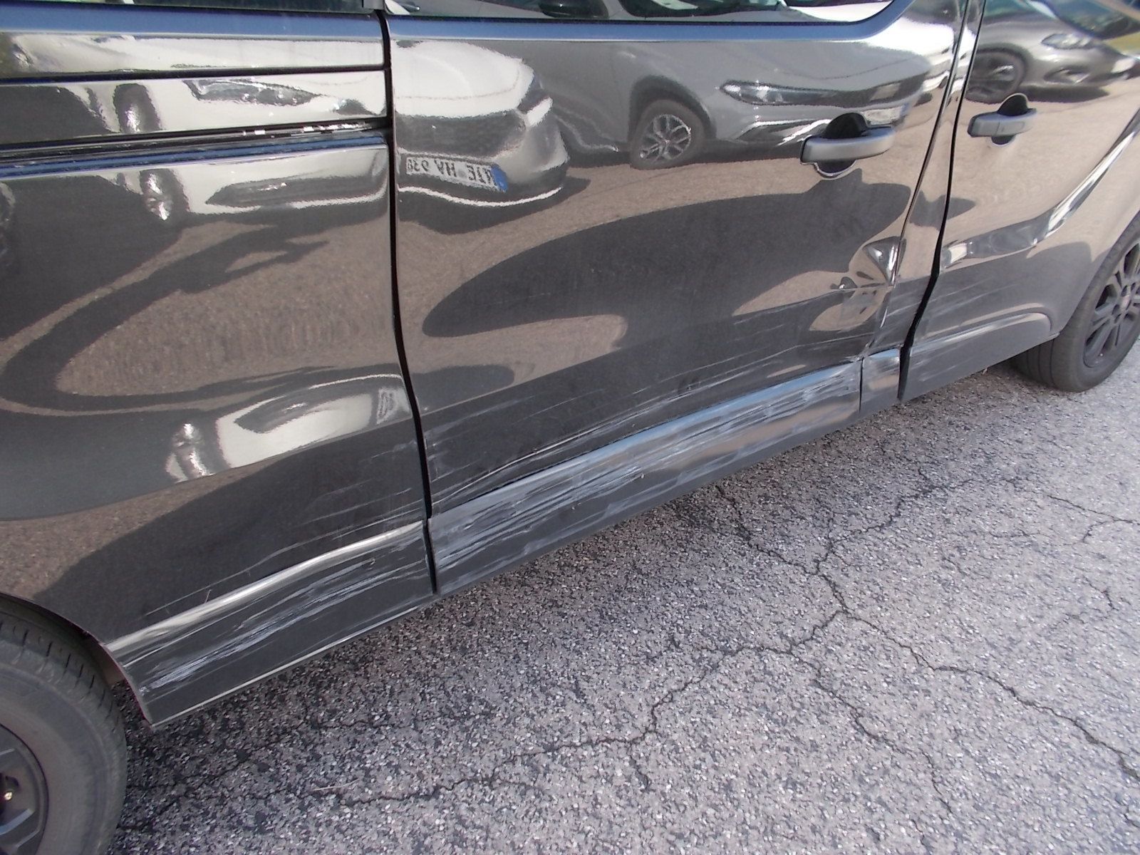 Fahrzeugabbildung Fiat Talento 2.0 Mjet 145 PS L2H1 8 Sitzer *UNFALL*