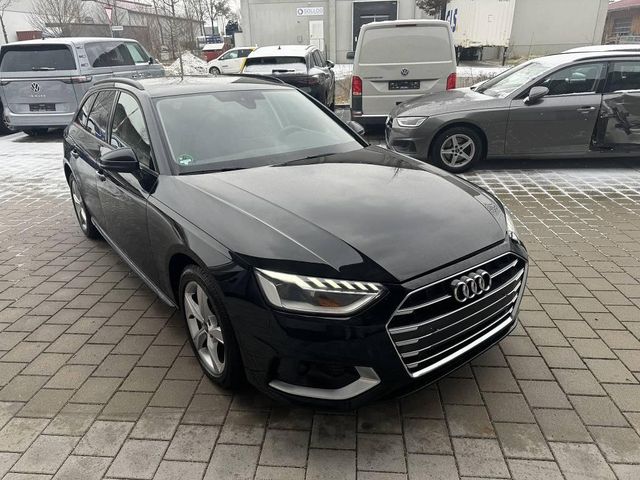 Audi A4 Avant 35 TFSI *TOP-Ausstattung* ADVANCED