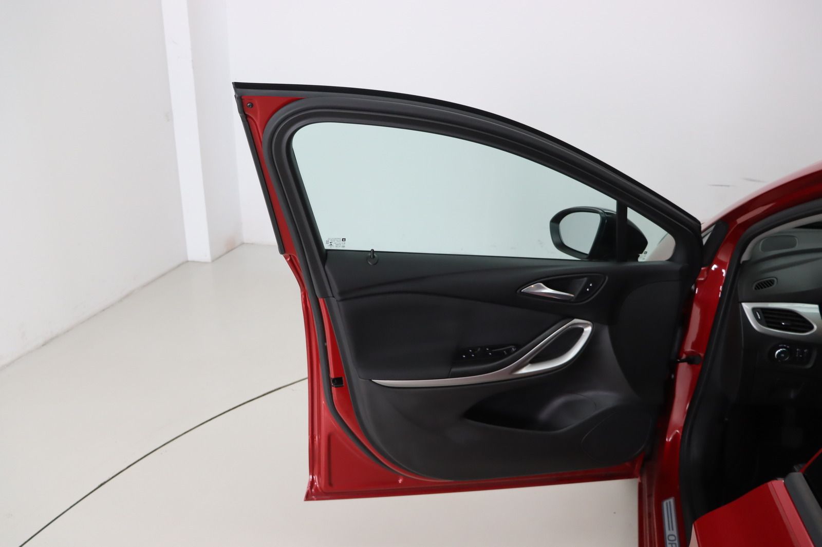 Fahrzeugabbildung Opel Astra K 1.2 i * Navi * LED * 1. Hand