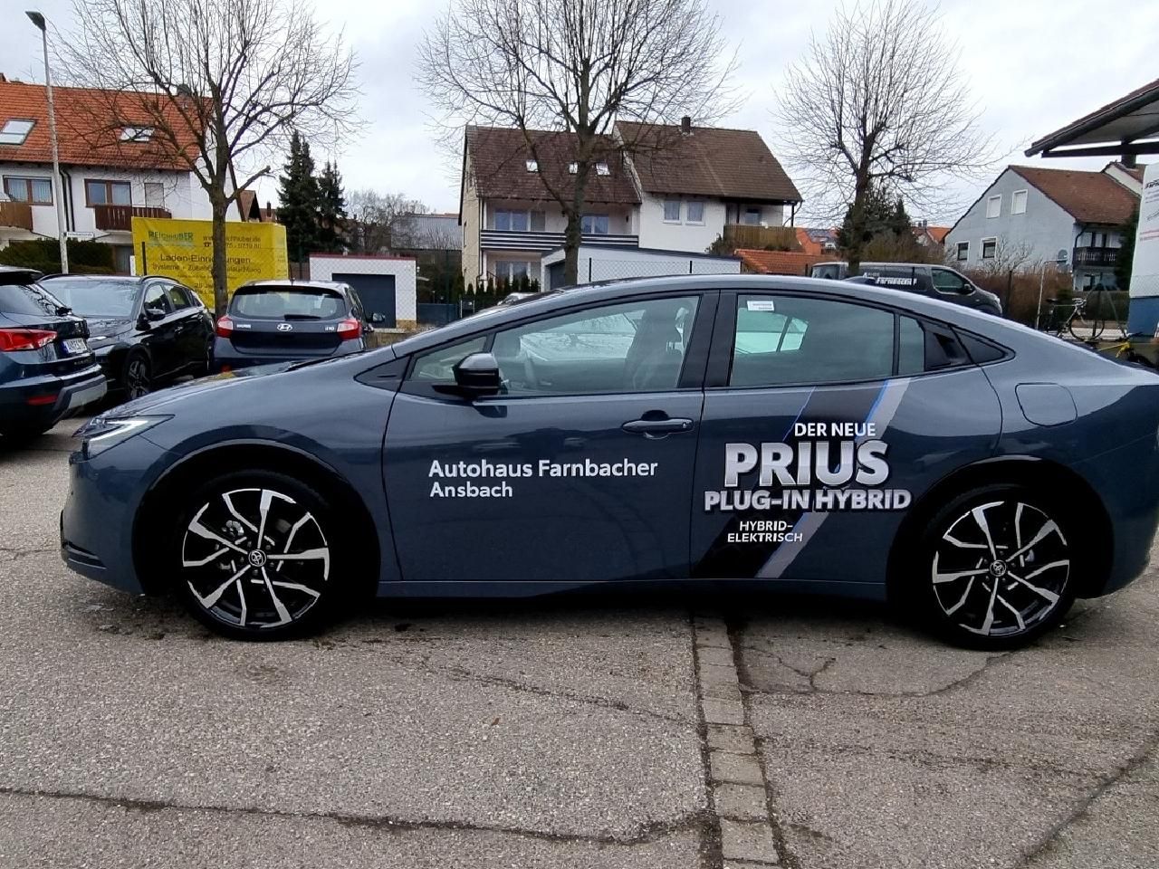 Fahrzeugabbildung Toyota Prius Plug-in Hybrid 2,0 Executive