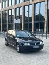 Volkswagen Golf IV AUTOMATIK 2.0Hubraum - Volkswagen: Hub