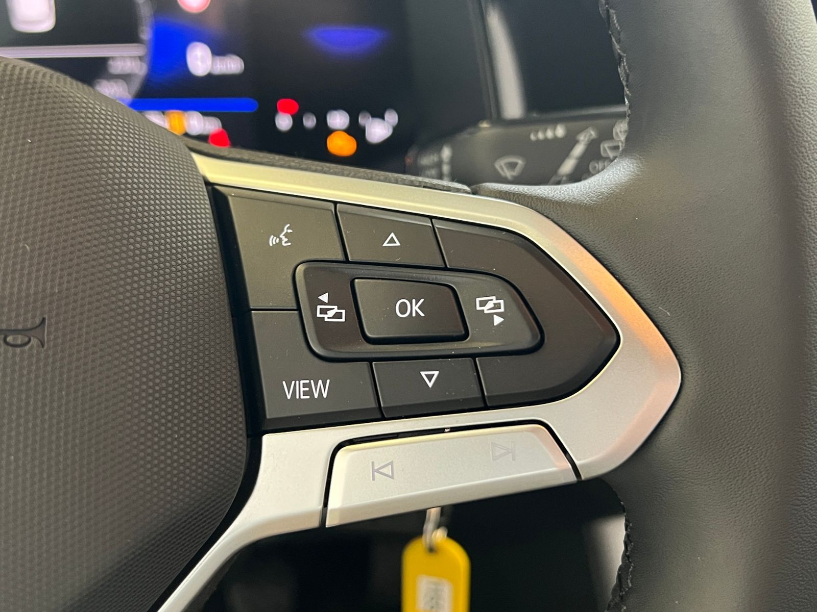Fahrzeugabbildung Volkswagen Polo Life 1.0 TSI *LED, App Connect, PDC, Kamera