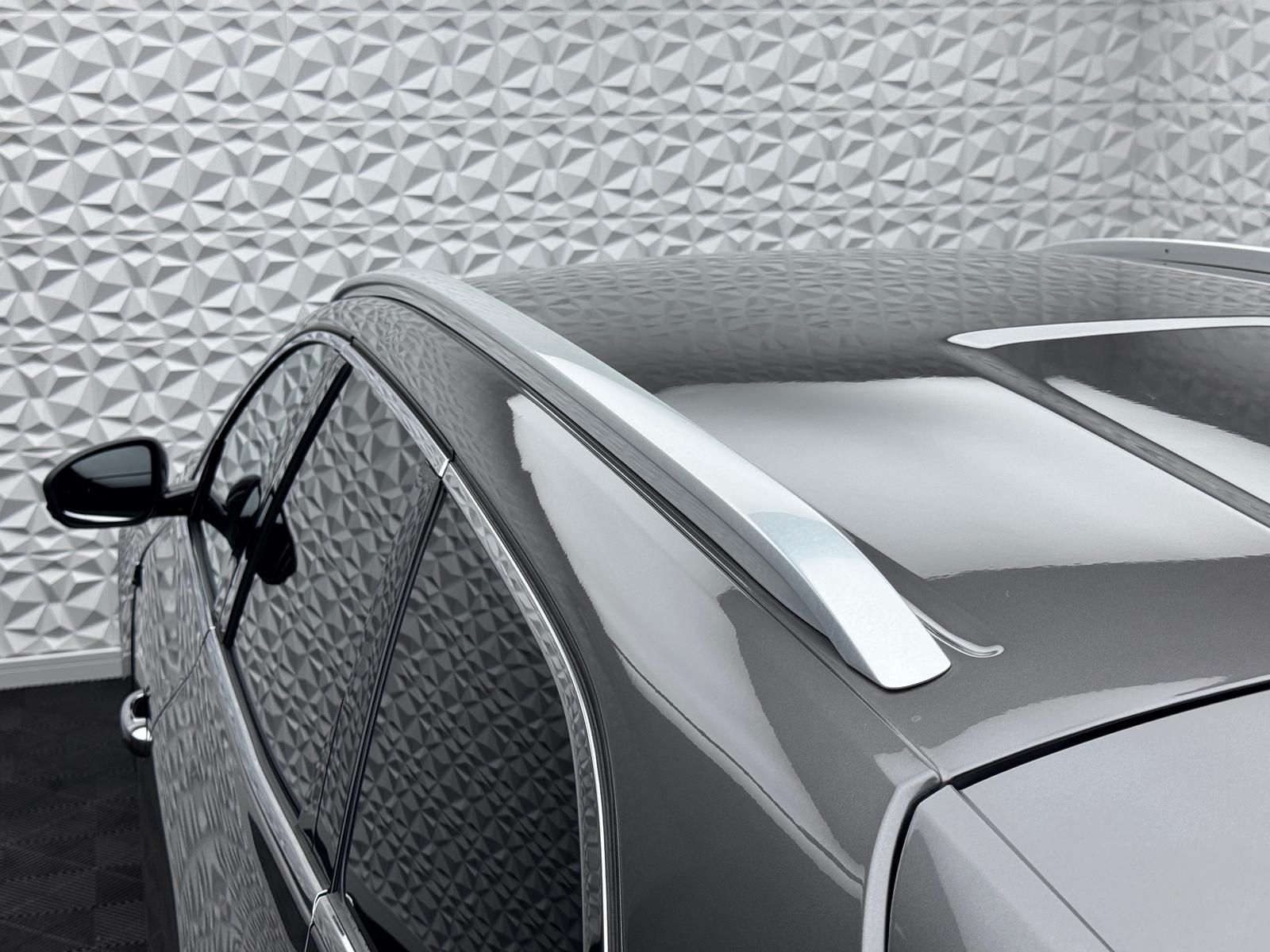 Fahrzeugabbildung Renault LIMITED BLUE dCi 200 EDC/ACC/BOSE/AHK/MASSAGE/DA