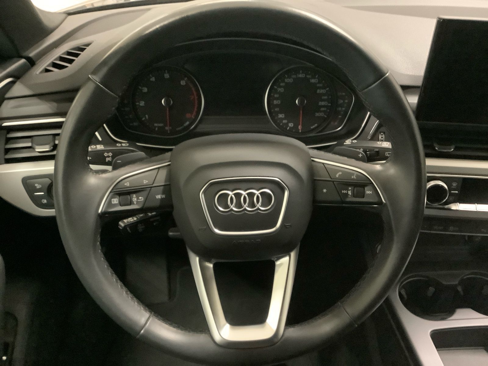 A4 Avant S line 40 TFSI S tronic,Pano,Kamera,LED