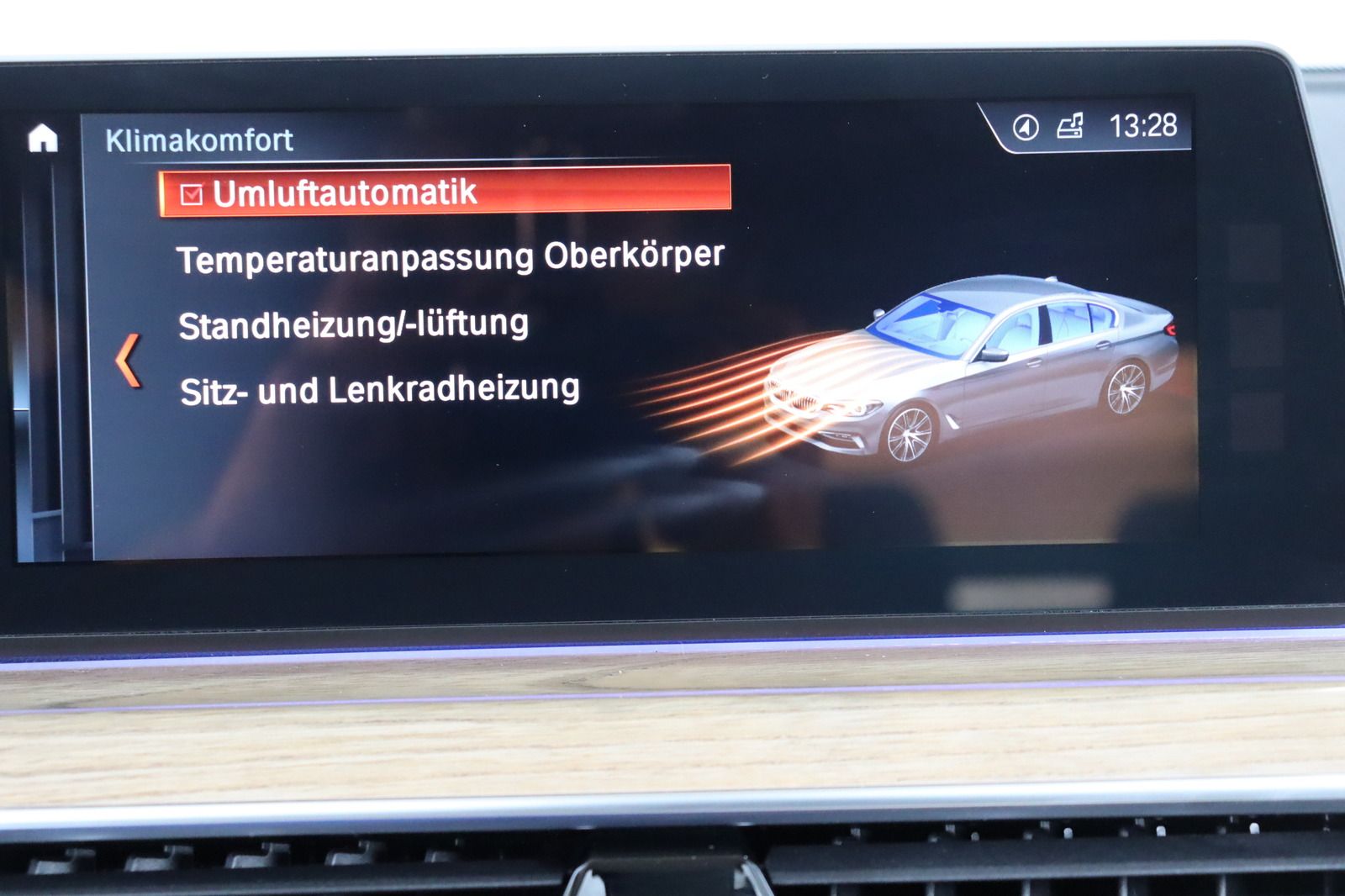 Fahrzeugabbildung BMW 540 i xDrive * HUD * Soft-Close * Night * SC * M